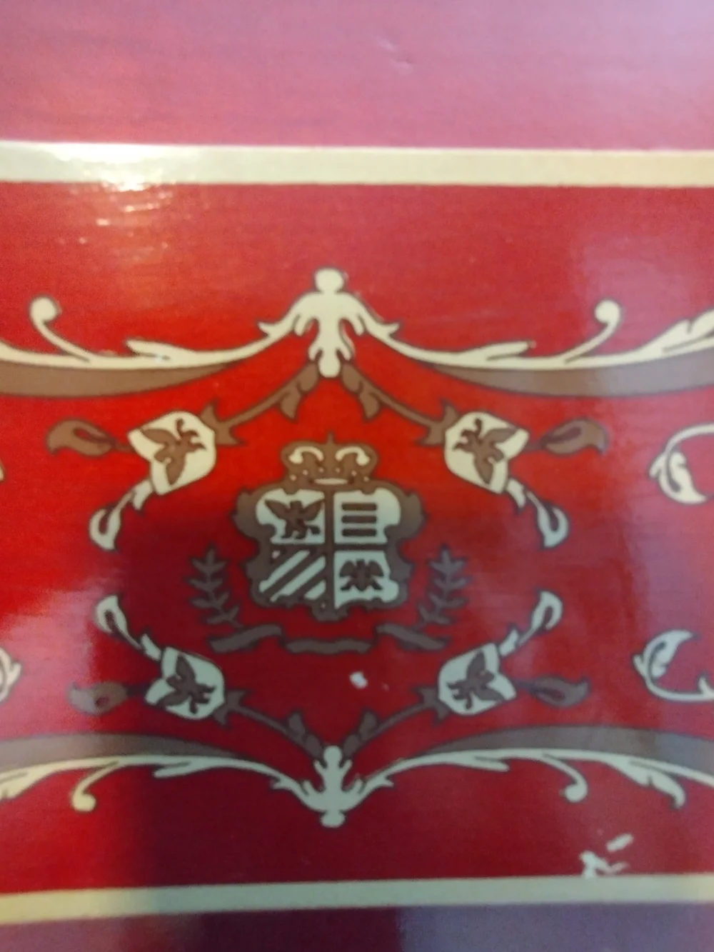 Princess Marcella Borghese Red Decorative Lacquered Trinket Box w/ Gold Accents